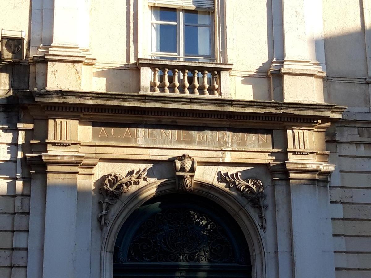 L Erudit Dijon Exterior photo